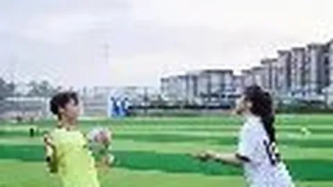 于晓光深夜与美女亲密接触，疑似婚外情？