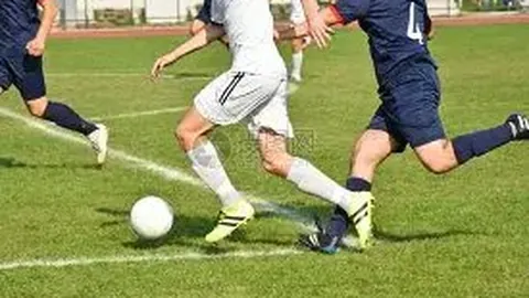 粤沪对决风波揭露：郑智遭遇扼喉，反击斥责道德沦丧