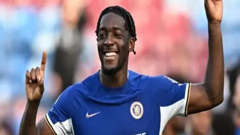 刘泽一19分13板，赵睿27分10助，浙江队主场击败新疆队